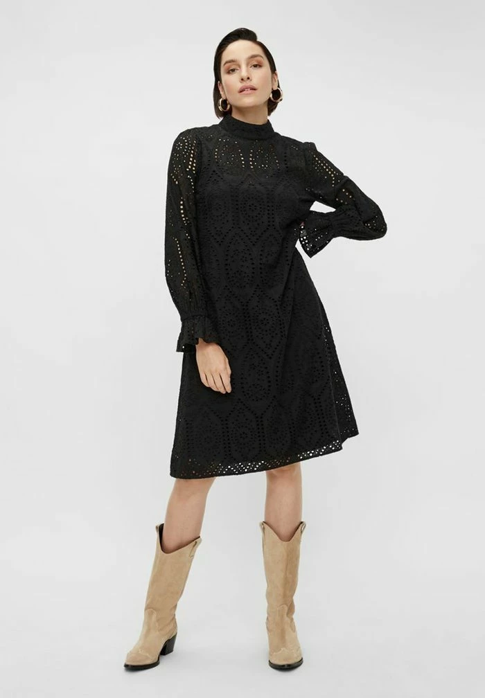 YAS Robe De Jour - Black 1 YAS Robe De Jour - Black