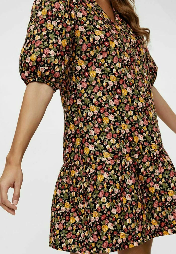 YAS Robe De Jour - Black 5 YAS Robe De Jour - Black – Image 5