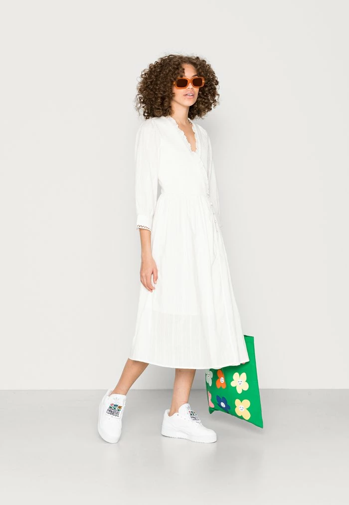 YASLULLA MIDI WRAP DRESS - Robe De Jour - Star White 2 YASLULLA MIDI WRAP DRESS - Robe De Jour - Star White – Image 2