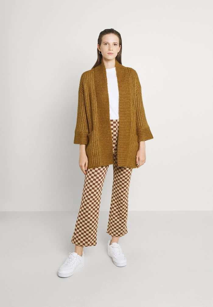 YASSUDANA CARDIGAN - Gilet - Bombay Brown Melange 2 YASSUDANA CARDIGAN - Gilet - Bombay Brown Melange – Image 2