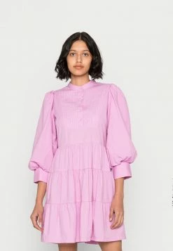 YASVISIMA DRESS - Robe De Jour - Orchid