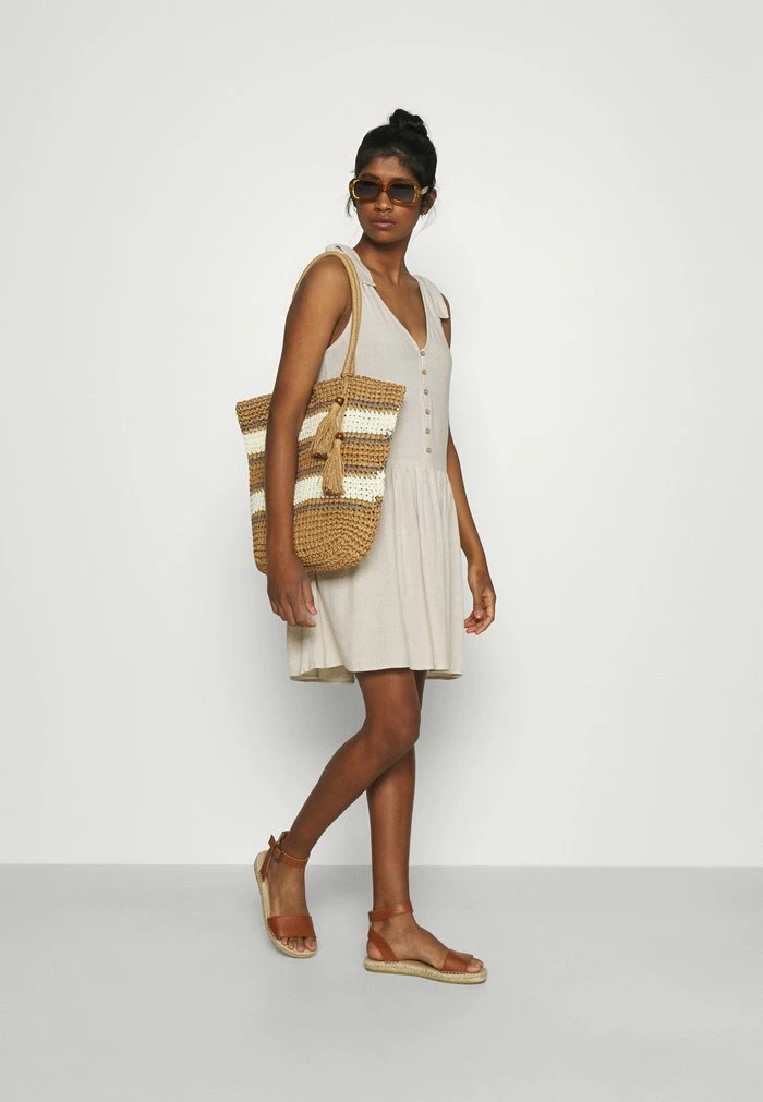 YASVIRO DRESS - Robe De Jour - Eggnog/melange 2 YASVIRO DRESS - Robe De Jour - Eggnog/melange – Image 2