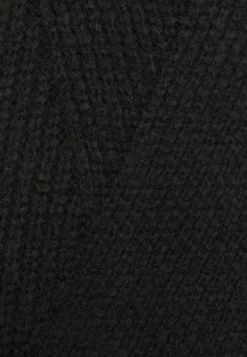 YAS Robe Pull - Black -YAS Soldes Boutique 9d892a5edd61467e8cce9f2ac644bda1