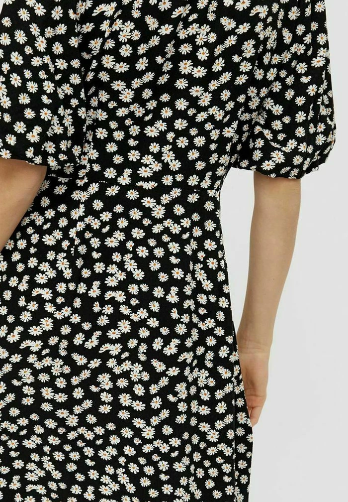 YAS Robe De Jour - Black 5 YAS Robe De Jour - Black – Image 5