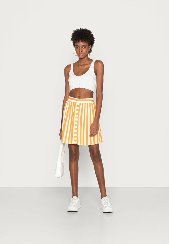 YASSAVANNA SKIRT - Minijupe - Radiant Yellow/white 2 YASSAVANNA SKIRT - Minijupe - Radiant Yellow/white – Image 2