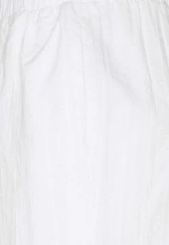 YASELINORA - Short - Eggnog 5 YASELINORA - Short - Eggnog -YAS Soldes Boutique a019d160bc154a5e9d8e02023df34844