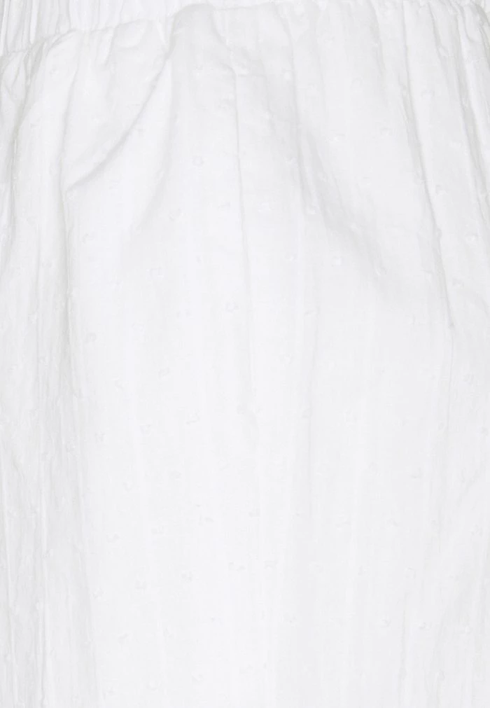 YASELINORA - Short - Eggnog 3 YASELINORA - Short - Eggnog – Image 3