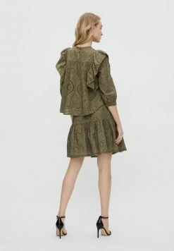 MIT RÜSCHEN YASTARA - Blouse - Military Olive -YAS Soldes Boutique a350208348644a1b8cb196004511e7a0