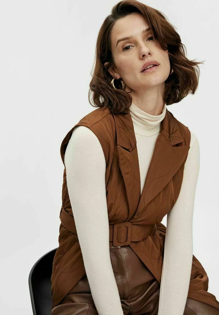 YASLAYA - Veste Sans Manches - Pinecone 6 YASLAYA - Veste Sans Manches - Pinecone – Image 6