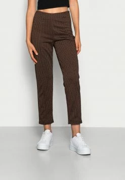 YASAZORI CROPPED PANT - Pantalon Classique - Pinecone/black