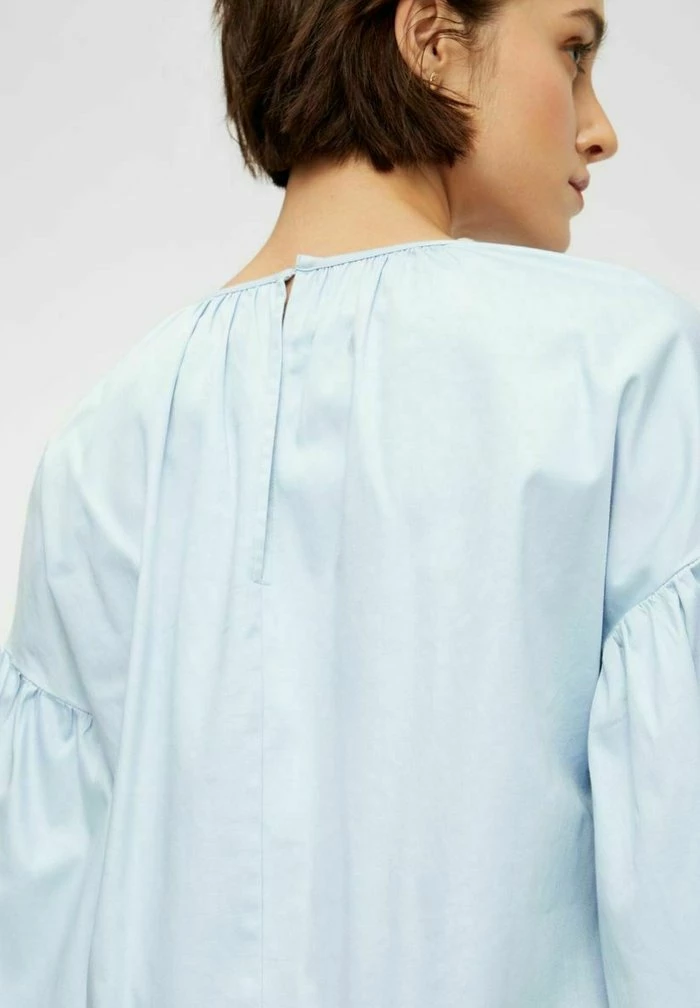 YAS Robe De Jour - Cashmere Blue 5 YAS Robe De Jour - Cashmere Blue – Image 5