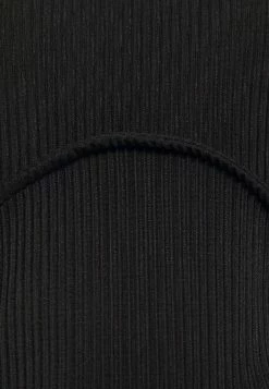 YASVERONICA BODY - T-shirt Imprimé - Black -YAS Soldes Boutique a527b6ce13144de48b9ab97e5d04af28