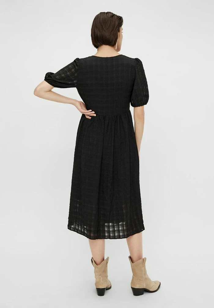 YAS Robe De Jour - Black 3 YAS Robe De Jour - Black – Image 3