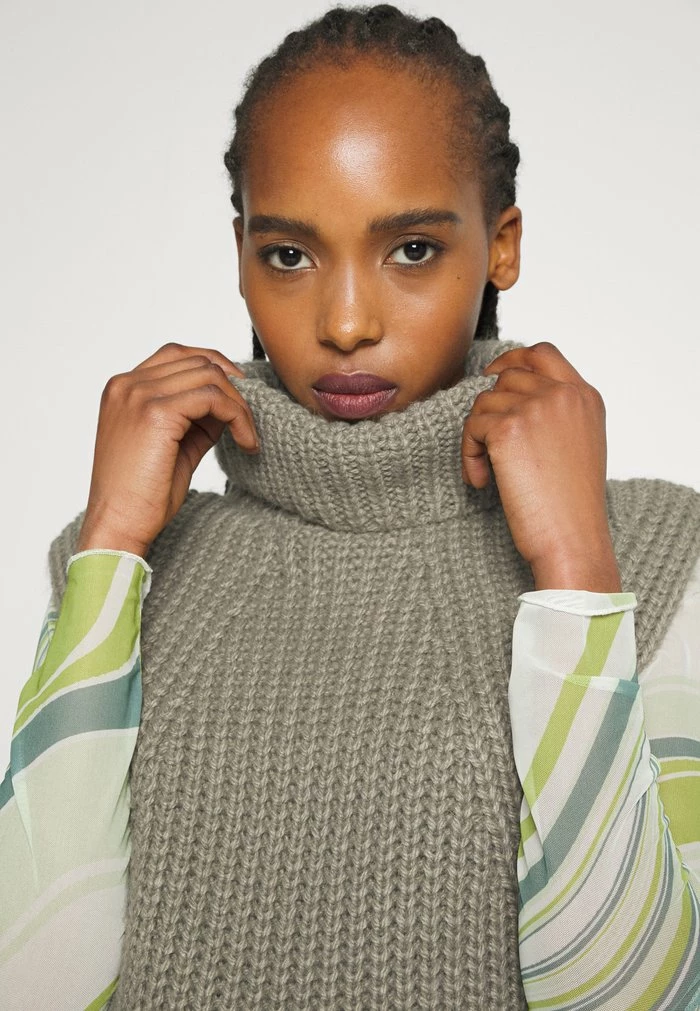 YASFLIP HIGH NECK VEST - Pullover - Vetiver 7 YASFLIP HIGH NECK VEST - Pullover - Vetiver – Image 7