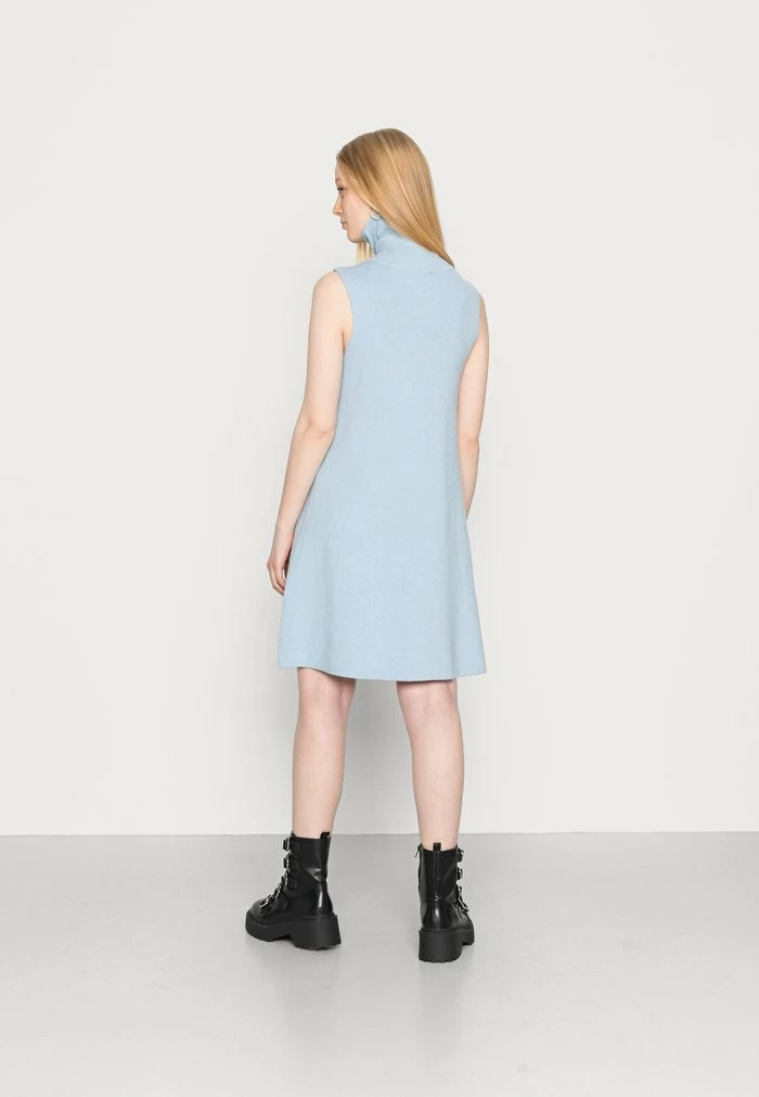 YAS Robe Pull - Kentucky Blue 3 YAS Robe Pull - Kentucky Blue – Image 3