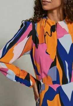 YAS Robe Longue - Mazarine Blue -YAS Soldes Boutique aa9e14ed9b8c4c21802fc142a4ed706b