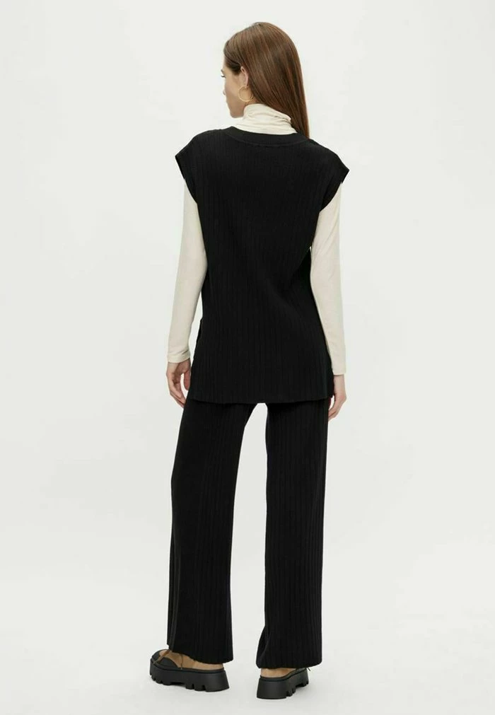 YAS Débardeur - Black 3 YAS Débardeur - Black – Image 3