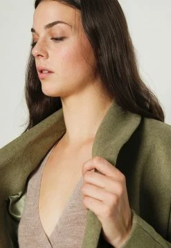 YASBETH KNIT WRAP DRESS - Robe Pull - Crystal Gray 9 YASBETH KNIT WRAP DRESS - Robe Pull - Crystal Gray -YAS Soldes Boutique ac83c95529ca481a8bff6da0240c8ff9