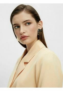 YAS Blazer - Golden Straw -YAS Soldes Boutique af5d6746e0d445cc9086a32be4f91c11