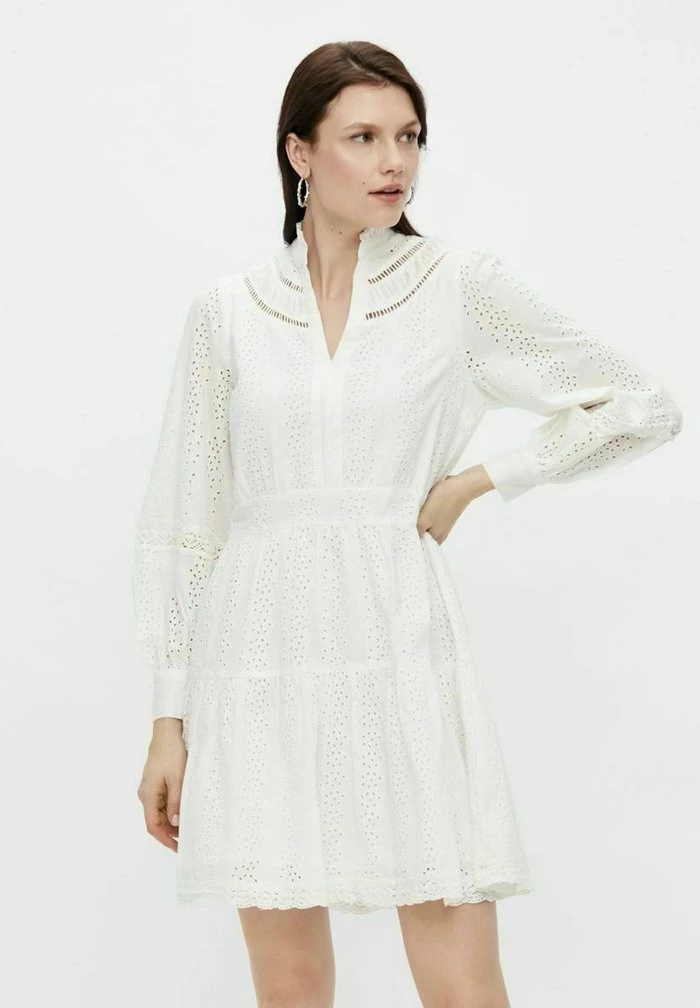 YAS Robe De Jour - Star White 1 YAS Robe De Jour - Star White