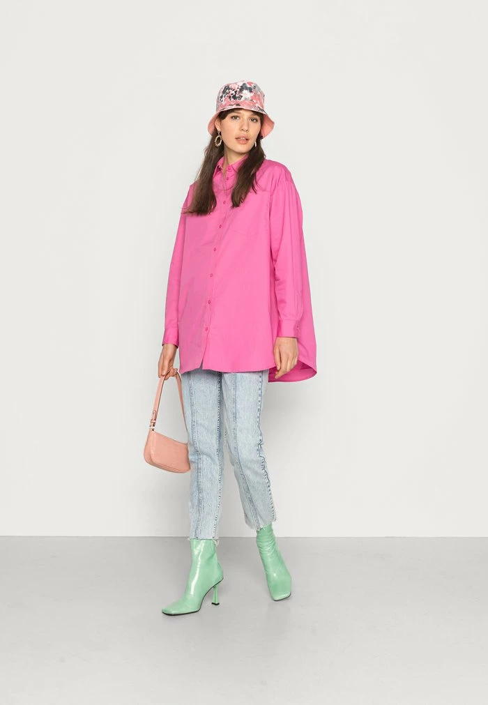 YAS OVERSIZE - Chemisier - Ibis Rose 2 YAS OVERSIZE - Chemisier - Ibis Rose – Image 2