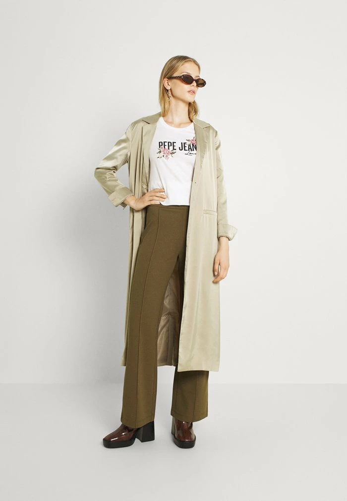 YASVICTORIA PINTUCK PANT - Pantalon Classique - Beech 2 YASVICTORIA PINTUCK PANT - Pantalon Classique - Beech – Image 2