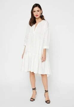 YAS GESMOKTES KLEID HIGH-LOW SAUM - Robe De Jour - Star White