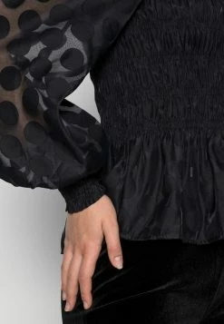 YASOLA - Blouse - Black 9 YASOLA - Blouse - Black -YAS Soldes Boutique cf8c0e6134144a1ca8985a8d8943385e