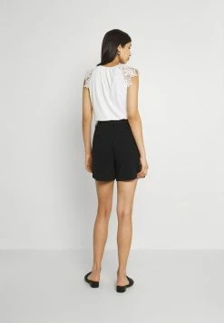 YAS DOROTHY - Short - Black -YAS Soldes Boutique d455fc3ea99c48aa9eb66f4896f90b6f