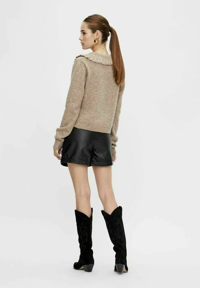 YASTALIA - Gilet - Oxford Tan 3 YASTALIA - Gilet - Oxford Tan – Image 3