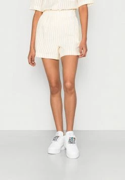 YASYALLO - Short - Yallo