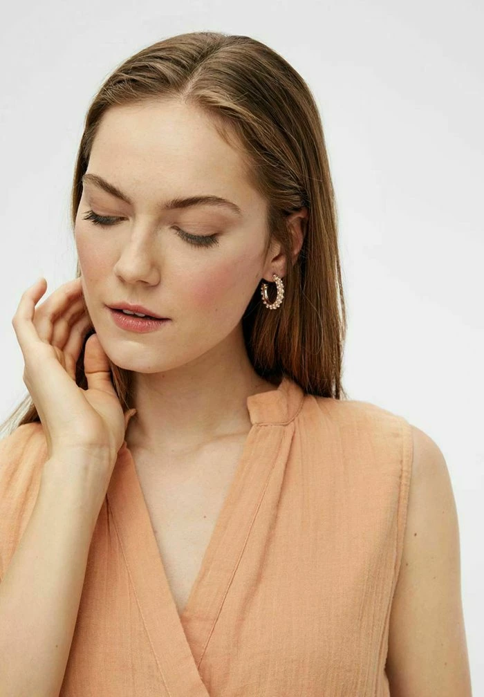 YAS Robe De Jour - Sandstone 4 YAS Robe De Jour - Sandstone – Image 4