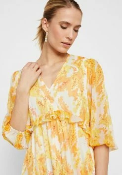 YAS Robe Longue - Star White 10 YAS Robe Longue - Star White -YAS Soldes Boutique de3ee6e4290847e6b7577f9505e80d3d