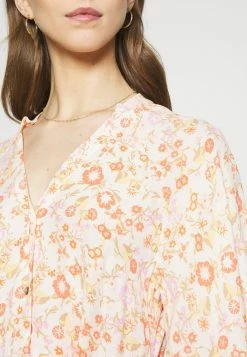 YASWIMA LONG DRESS - Robe Longue - Eggnog 11 YASWIMA LONG DRESS - Robe Longue - Eggnog -YAS Soldes Boutique e346bdfad4df467994d225120c3a165f