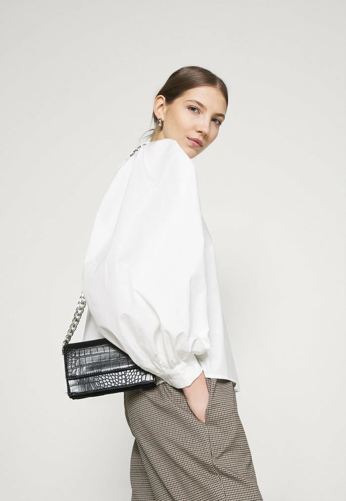 YASBIANCA - Chemisier - Bright White 5 YASBIANCA - Chemisier - Bright White – Image 5