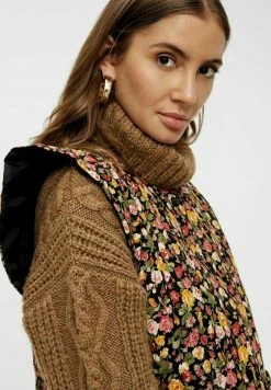 YAS Veste Sans Manches - Black -YAS Soldes Boutique e65cb62f60de42f98de3caef4ff5367d