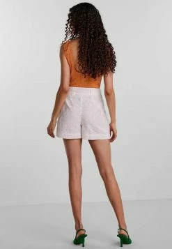 YAS Short - Star White 7 YAS Short - Star White -YAS Soldes Boutique ea64537d24a04e459d1f0b54fc62bcbf