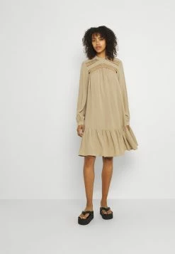 YASROTILLA SHORT DRESS ICON - Robe De Jour - Chinchilla