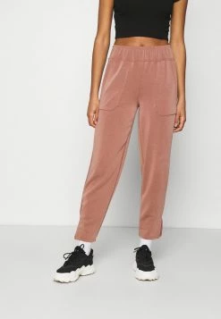 YASCOMO CROP PANT - Pantalon De Survêtement - Cognac