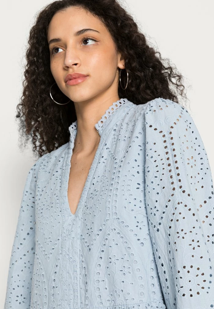 YASHOLI DRESS - Robe De Jour - Kentucky Blue 5 YASHOLI DRESS - Robe De Jour - Kentucky Blue – Image 5