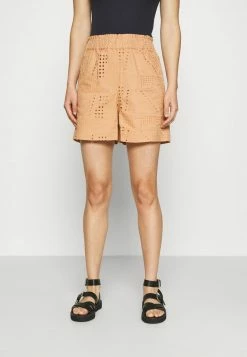 YASSADO - Short - Sandstorm